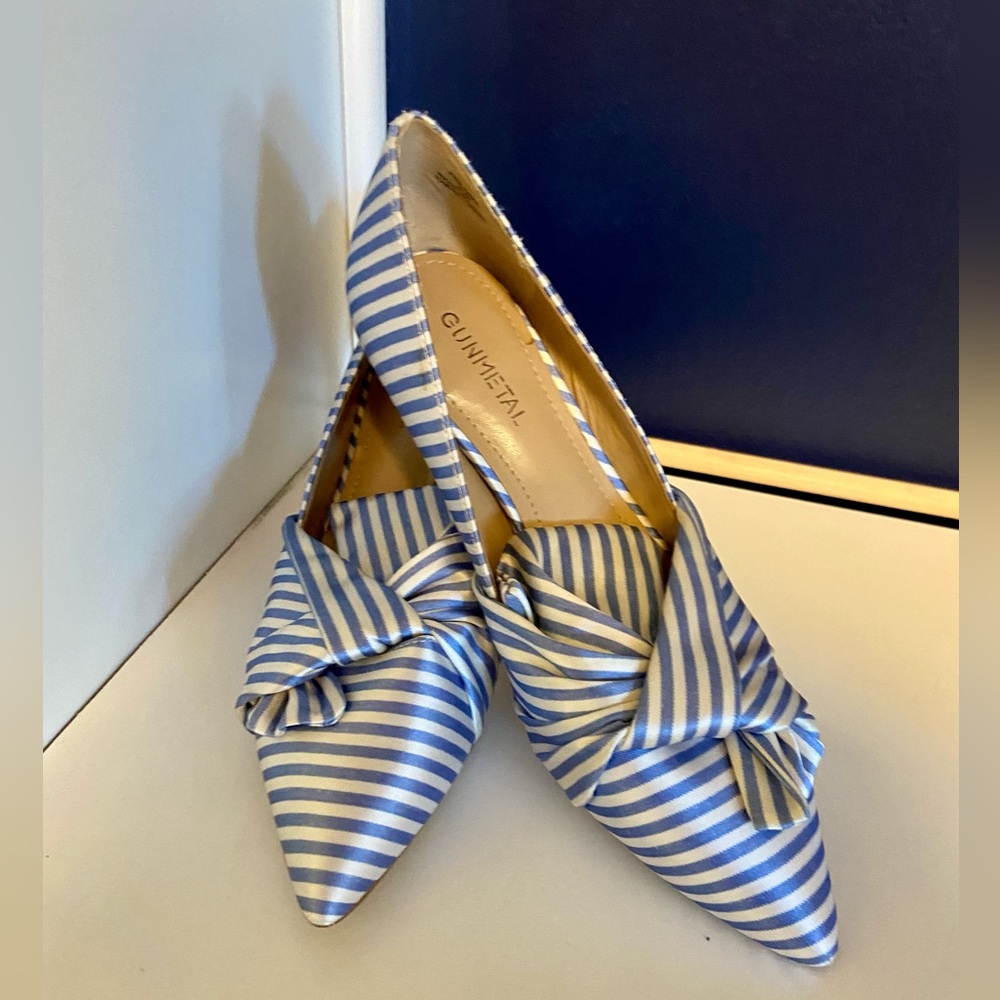 Gunmetal blue and white striped satin bow heels, size 6